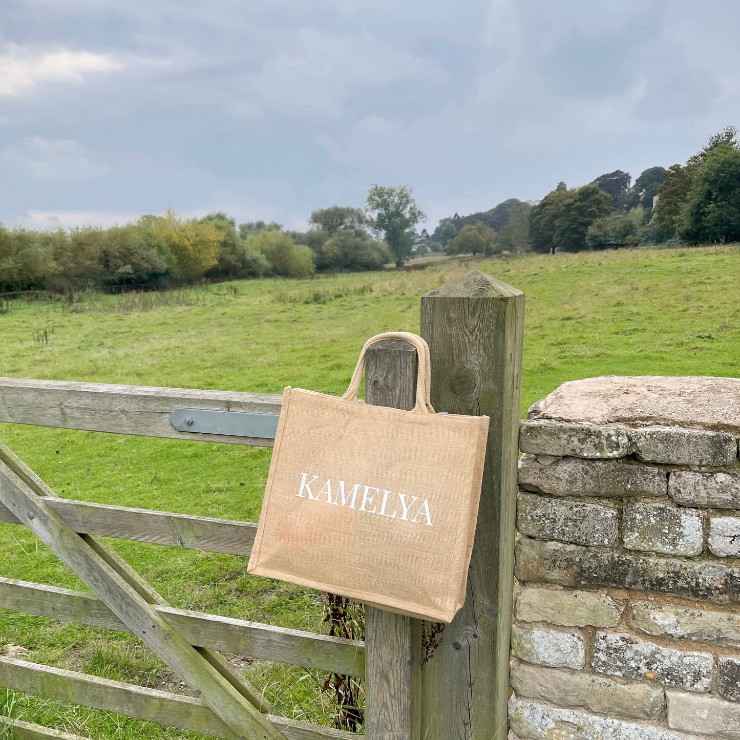 Kamelya Jute Tote